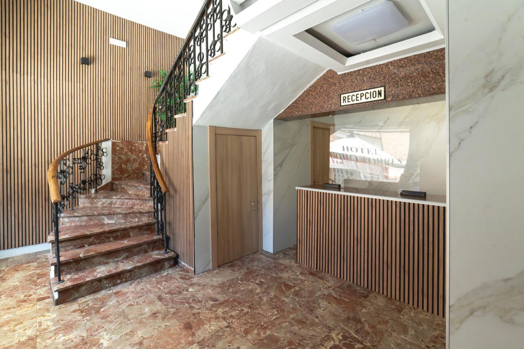 Hotel Pedro Torres Куенка Екстериор снимка
