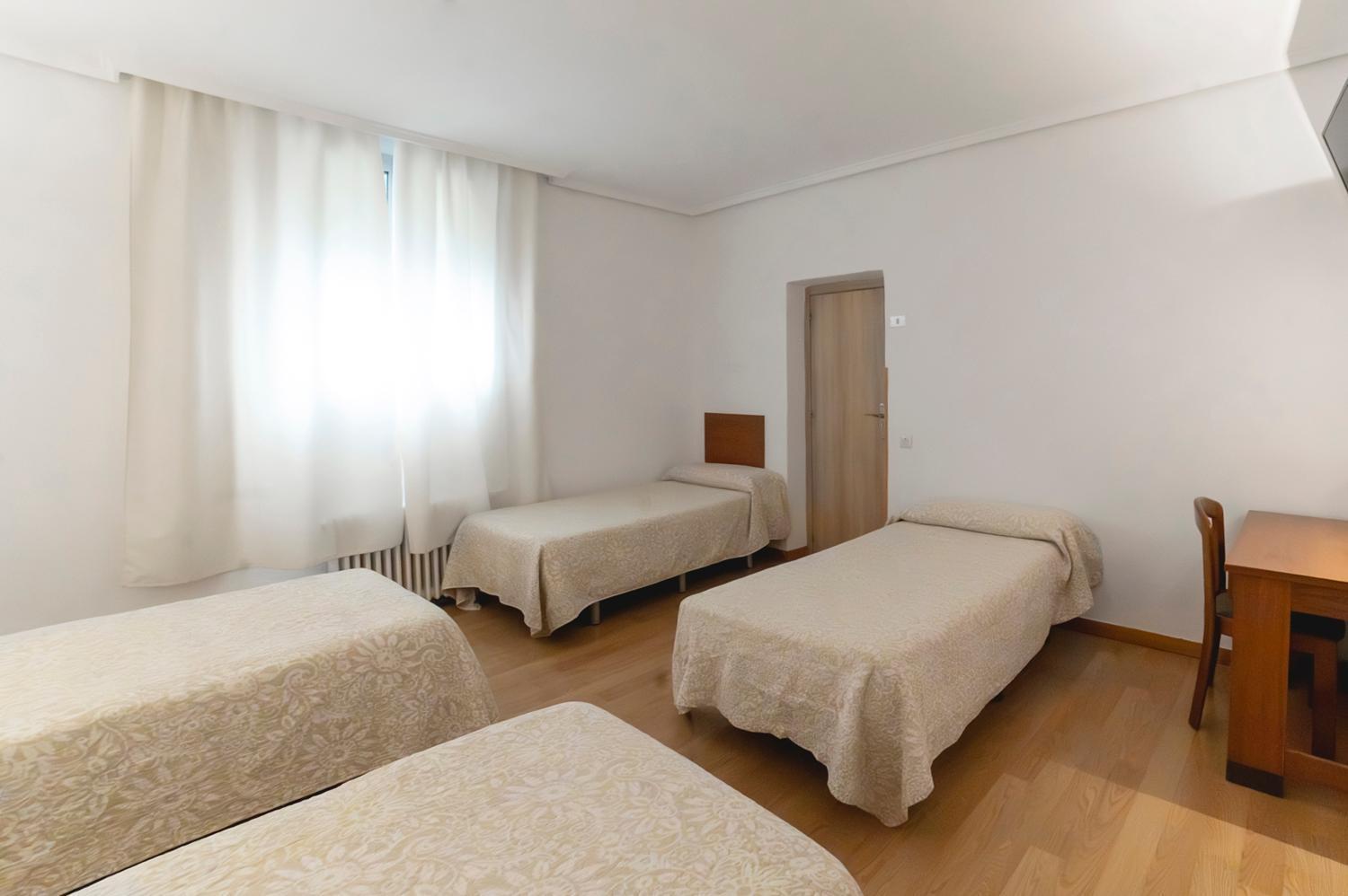 Hotel Pedro Torres Куенка Екстериор снимка