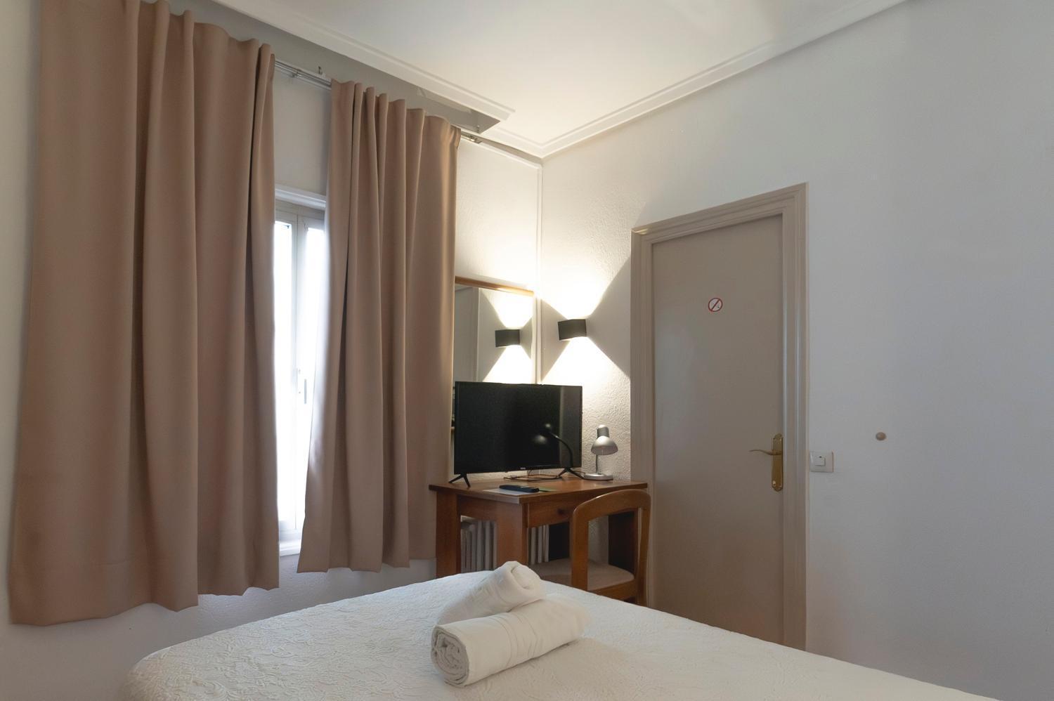 Hotel Pedro Torres Куенка Екстериор снимка