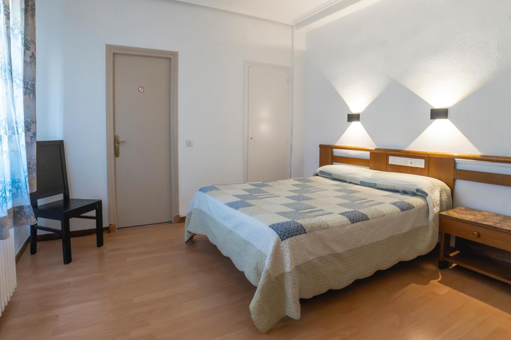 Hotel Pedro Torres Куенка Екстериор снимка